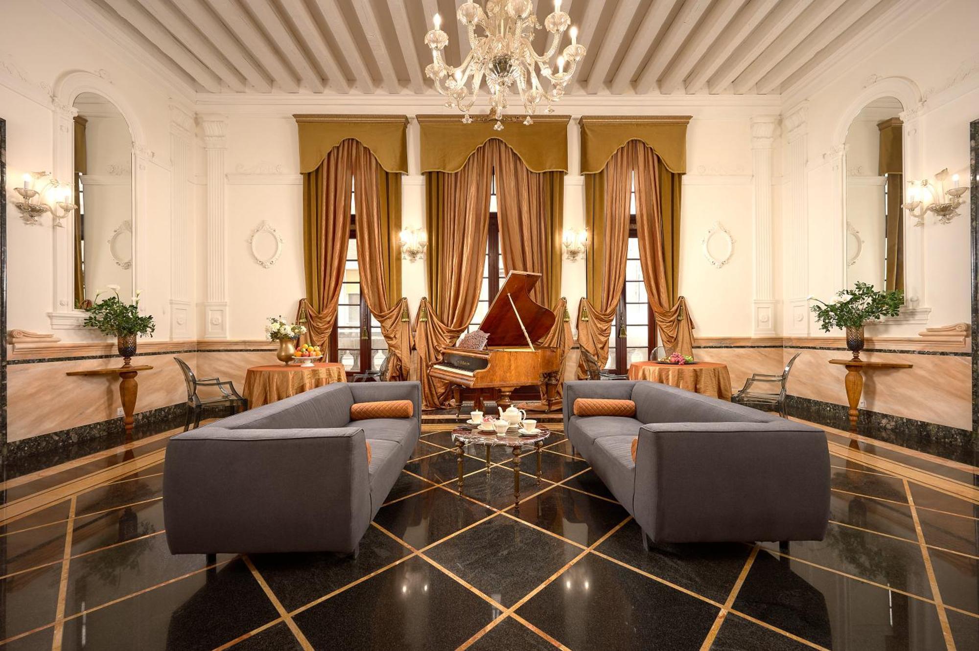 Sun Palazzo Aparthotel Split